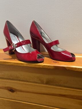 Enzo Angiolini Women’s Red Peep-Toe Mary Jane Heels 8.5